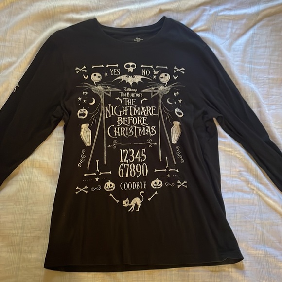 Nightmare Before Christmas long sleeve - Picture 2 of 3